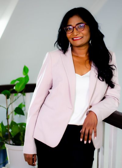 Denise Headshots_web-47